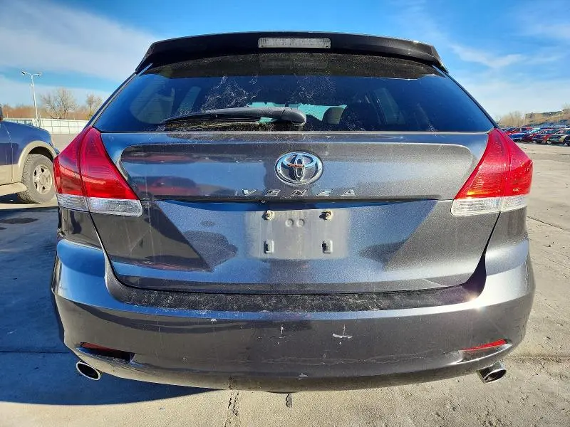 2010 TOYOTA VENZA   