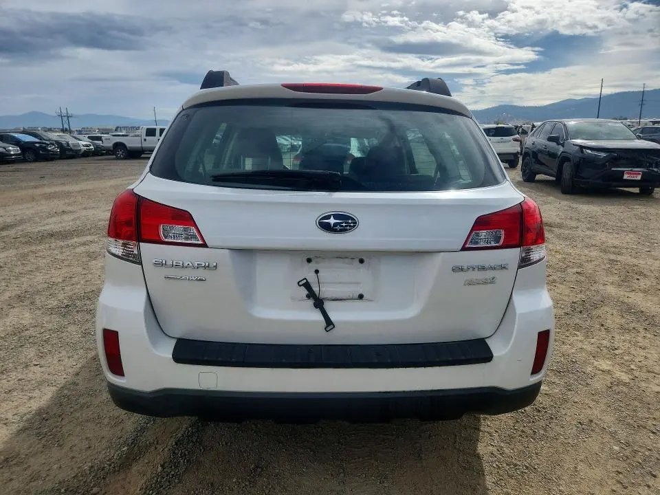 2013 SUBARU OUTBACK 2.5I  
