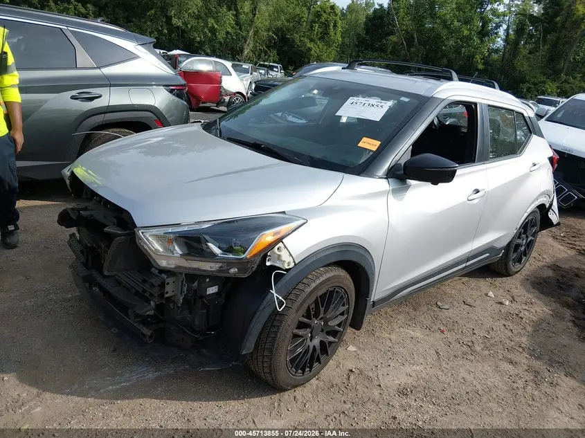 2020 NISSAN KICKS SR XTRONIC CVT