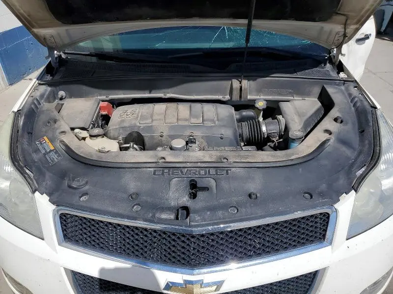 2011 CHEVROLET TRAVERSE LT  