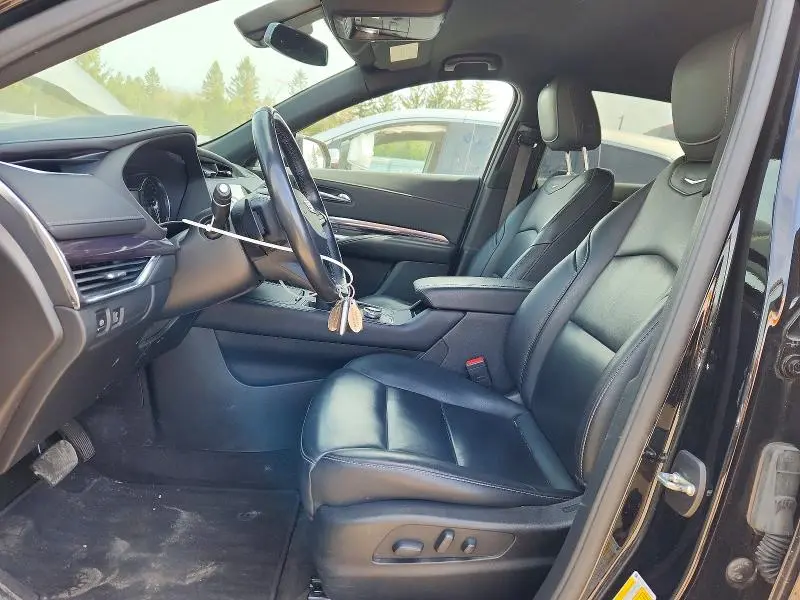 2021 CADILLAC XT4 LUXURY  