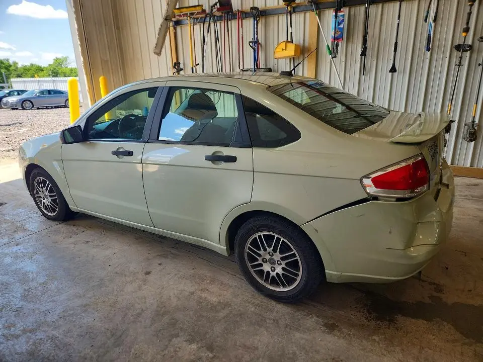 2010 FORD FOCUS SE  