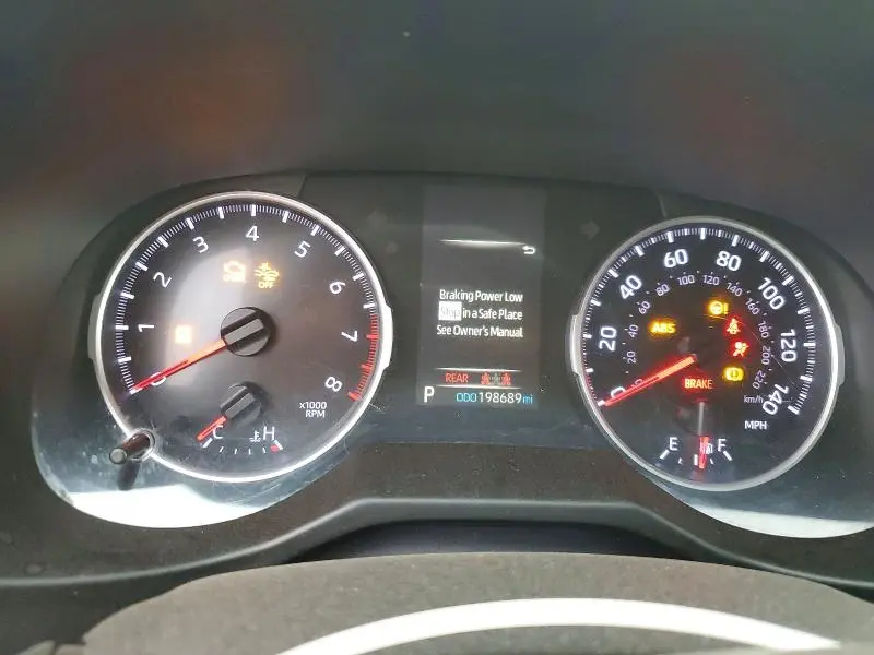 2019 TOYOTA RAV4 LE  