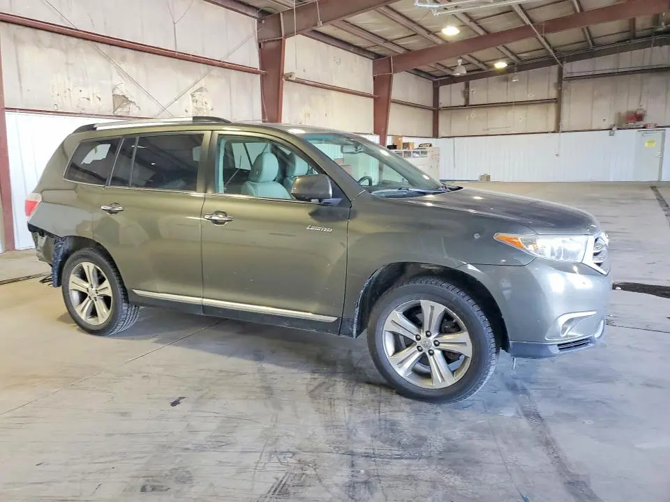 2011 TOYOTA HIGHLANDER LIMITED  