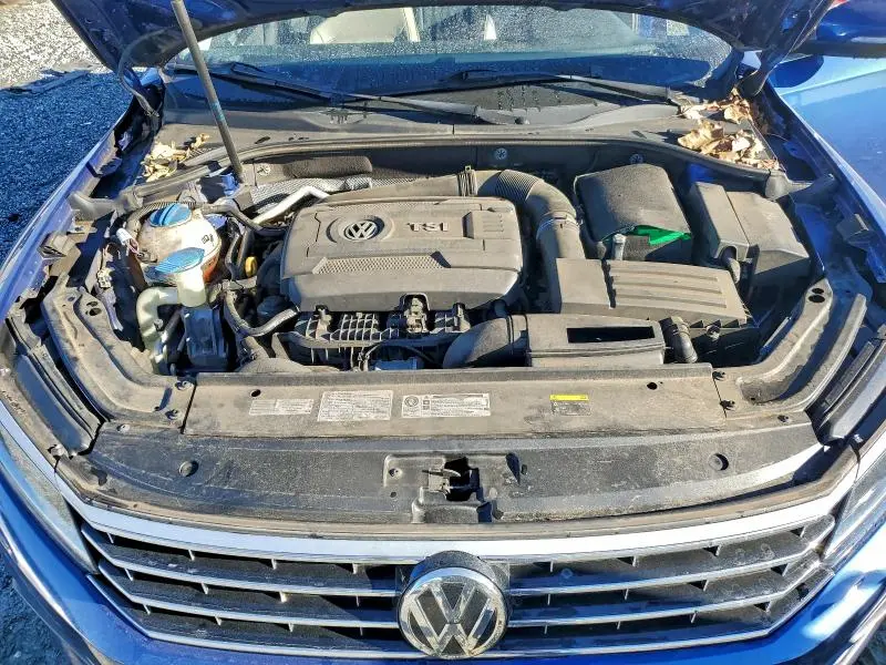 2017 VOLKSWAGEN PASSAT SE  