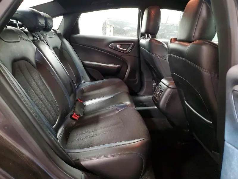 2015 CHRYSLER 200 S  