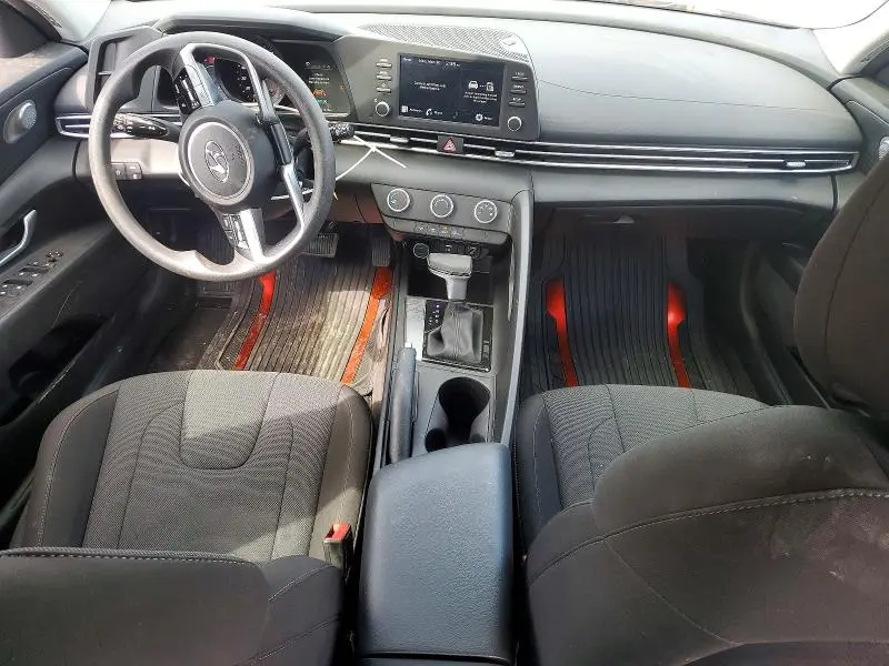2023 HYUNDAI ELANTRA SE  