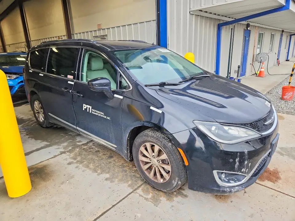 2019 CHRYSLER PACIFICA TOURING L  