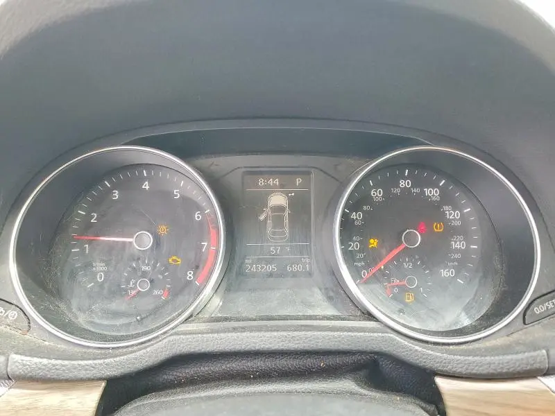 2017 VOLKSWAGEN PASSAT SE  