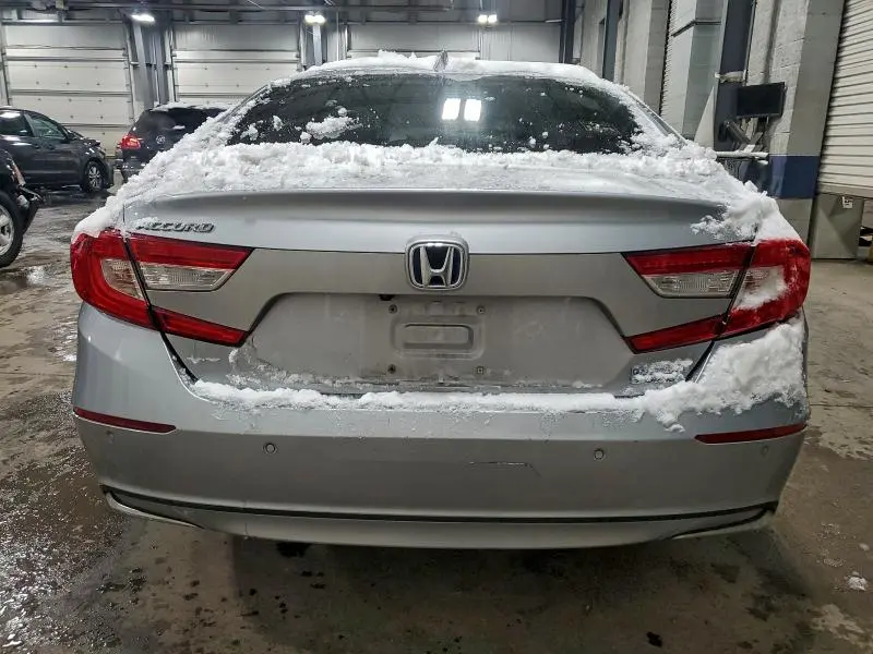 2022 HONDA ACCORD TOURING HYBRID  