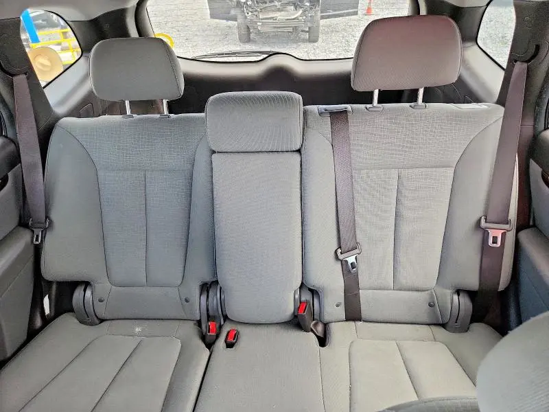 2012 HYUNDAI SANTA FE GLS  