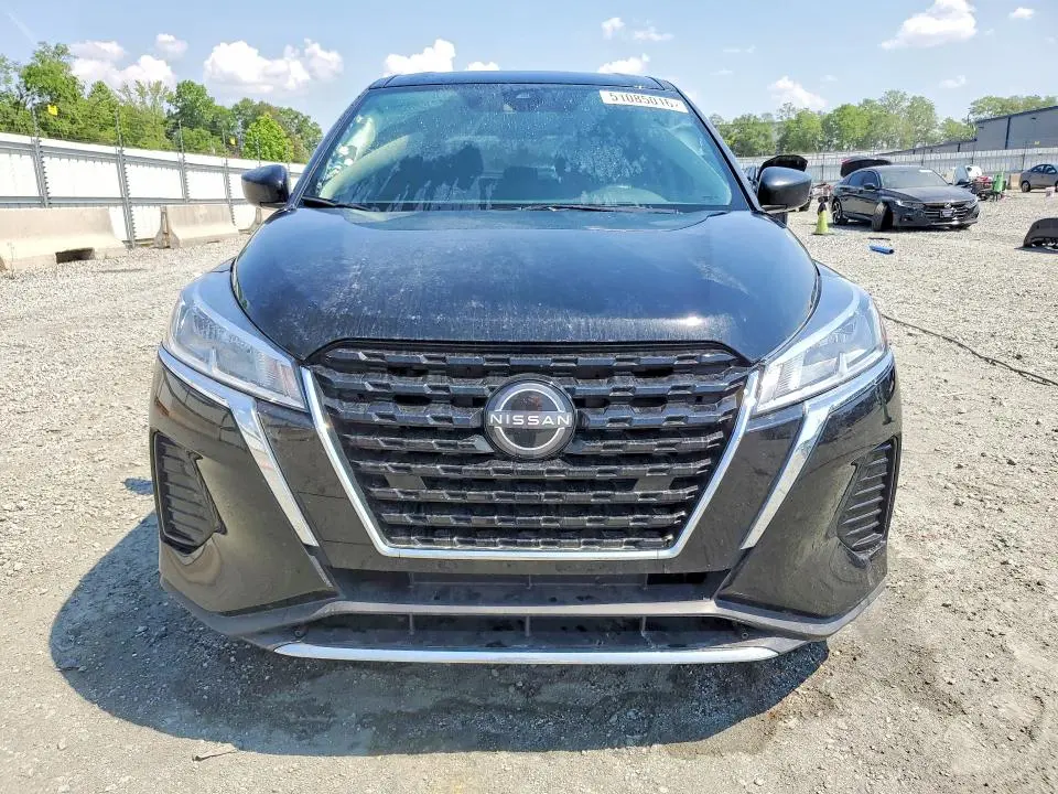 2023 NISSAN KICKS S  
