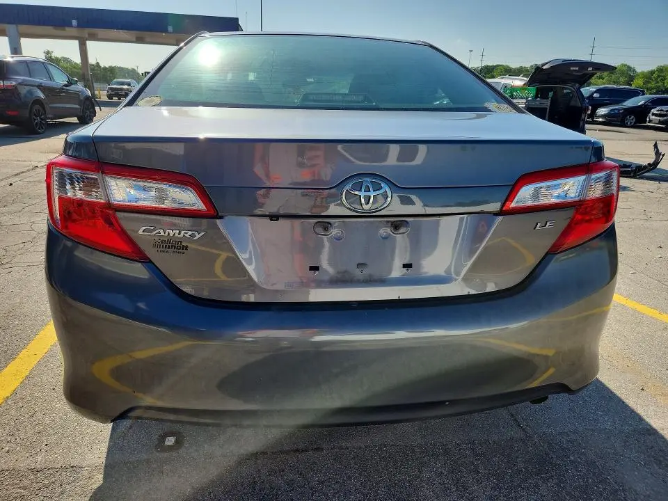 2014 TOYOTA CAMRY LE  