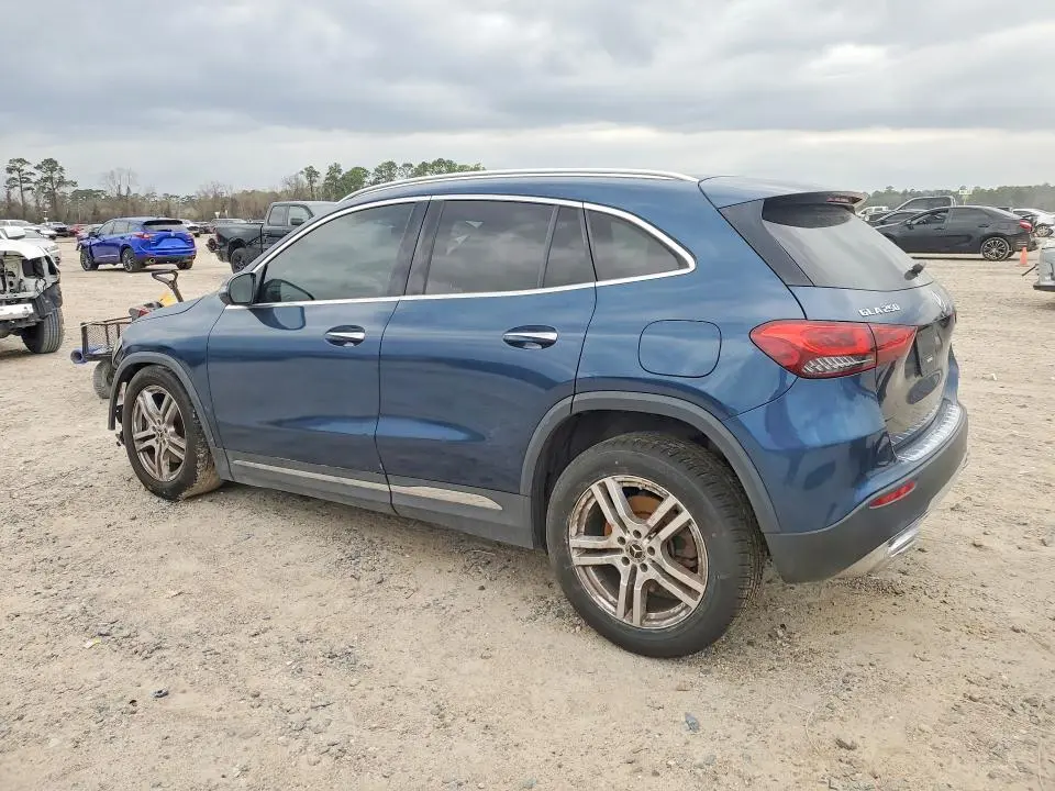 2021 MERCEDES-BENZ GLA 250 4MATIC  