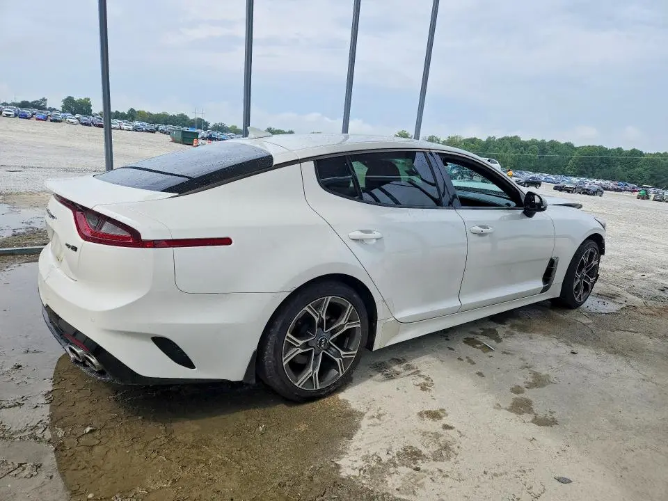 2021 KIA STINGER GT-LINE  