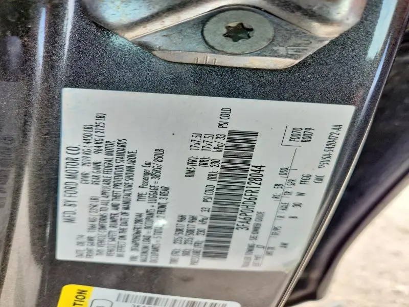 2015 FORD FUSION SE  