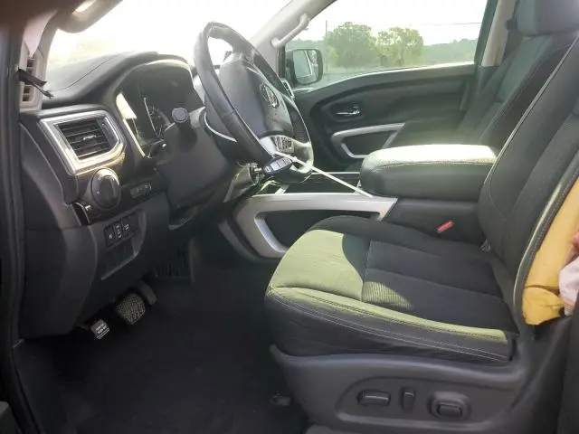 2017 NISSAN TITAN SV  
