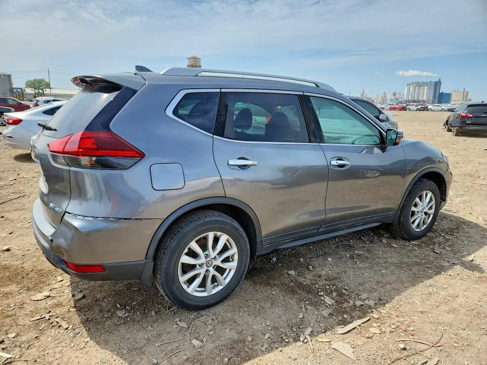 2018 NISSAN ROGUE SV  