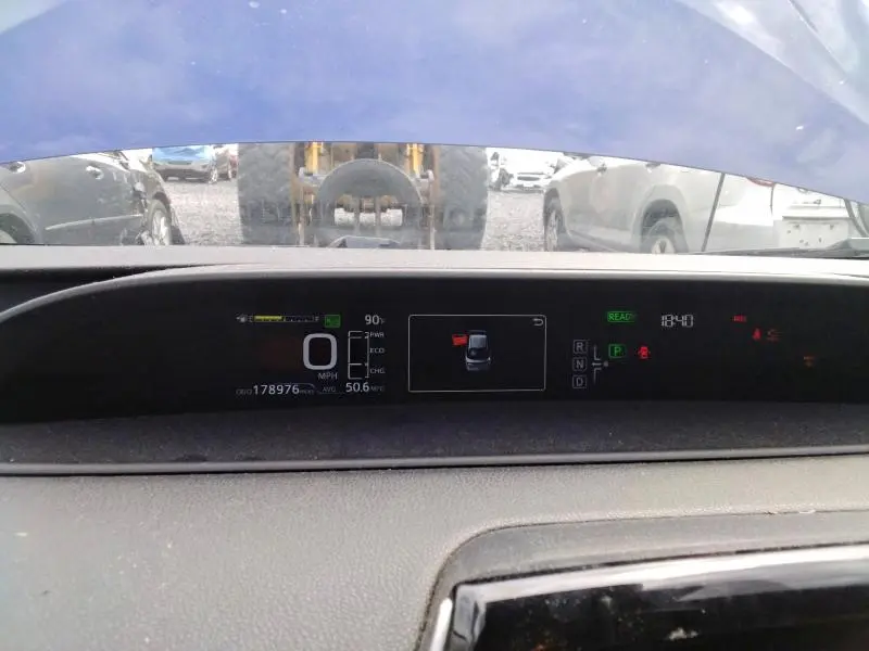 2017 TOYOTA PRIUS THREE TOURING  