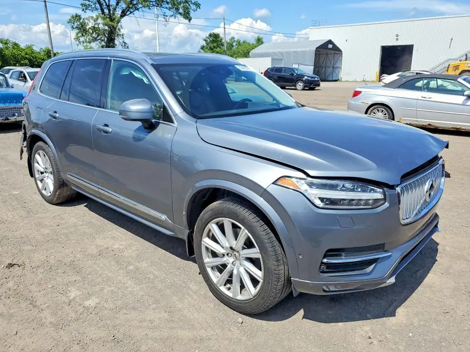 2016 VOLVO XC90 T6  