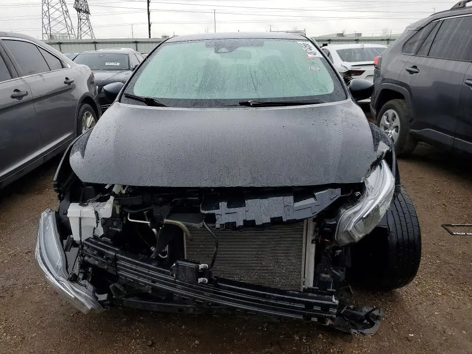2024 NISSAN VERSA S  