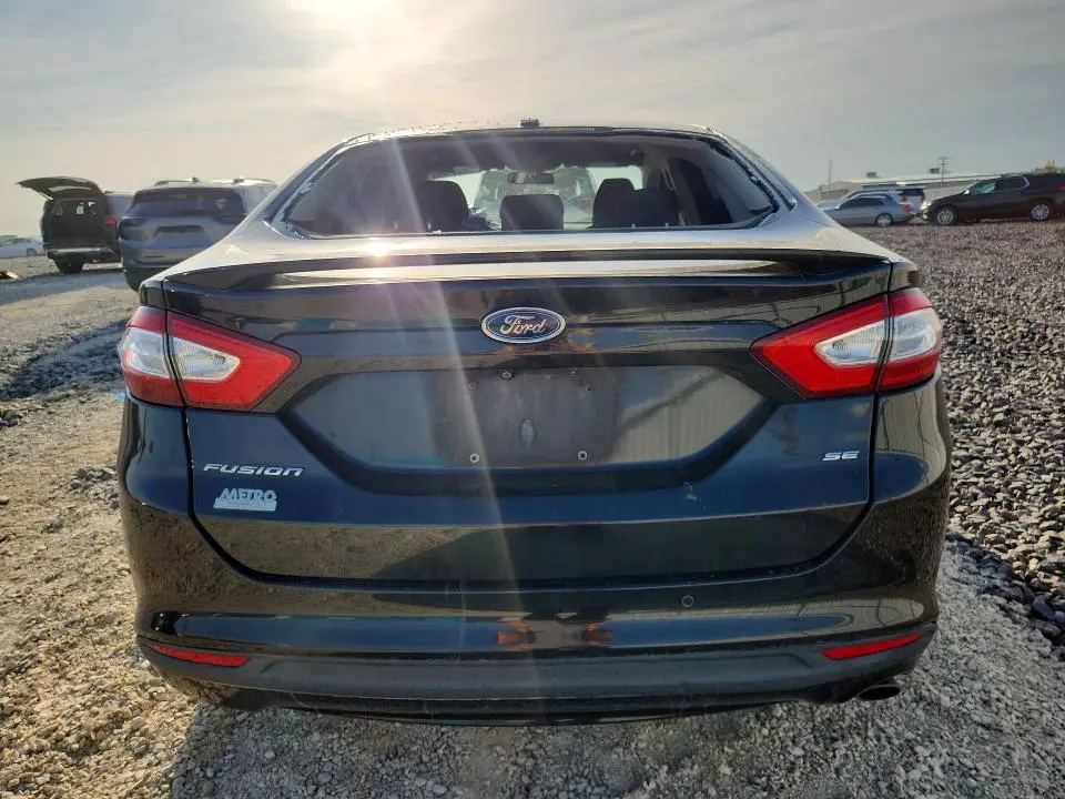 2015 FORD FUSION SE  