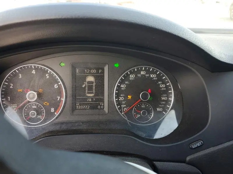 2013 VOLKSWAGEN JETTA GLI  