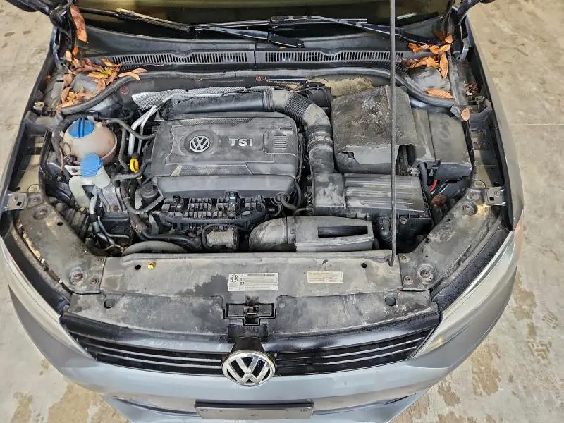 2014 VOLKSWAGEN JETTA SE  