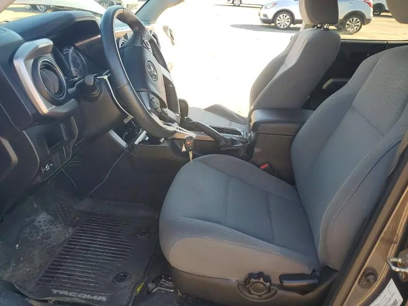 2017 TOYOTA TACOMA SR5  