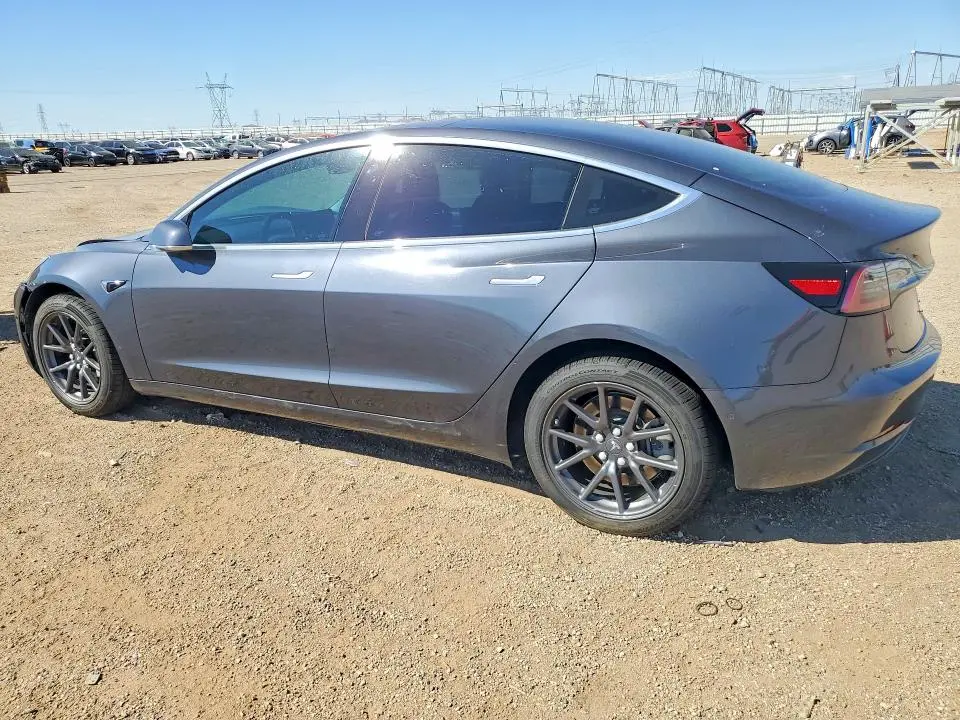 2018 TESLA MODEL 3   