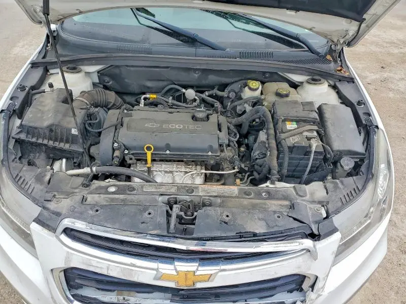 2015 CHEVROLET CRUZE LS  