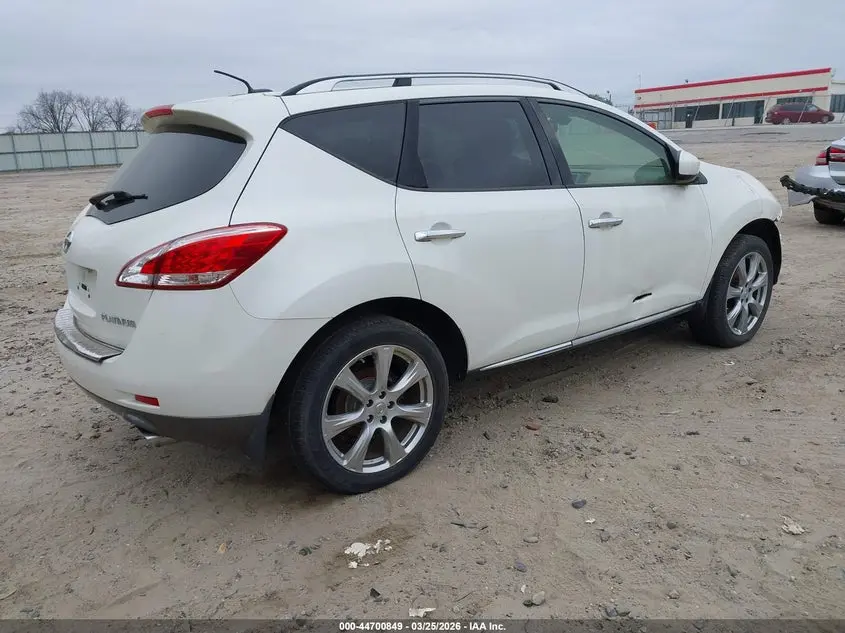 2013 NISSAN MURANO LE