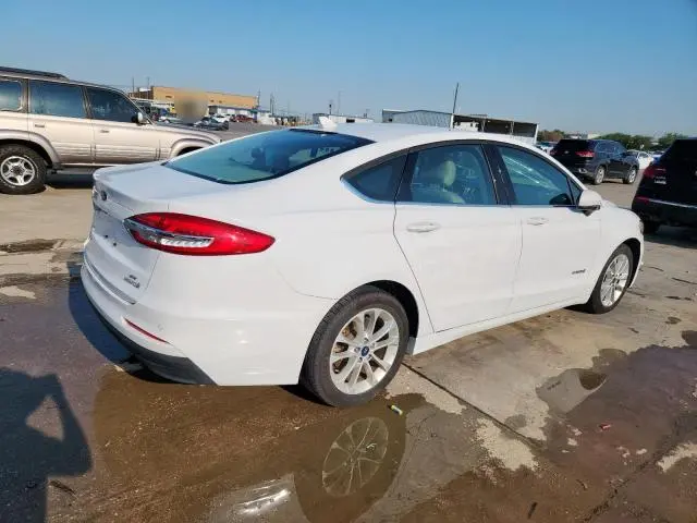 2019 FORD FUSION SE  