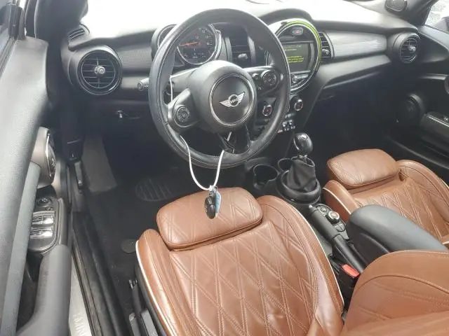 2018 MINI COOPER   