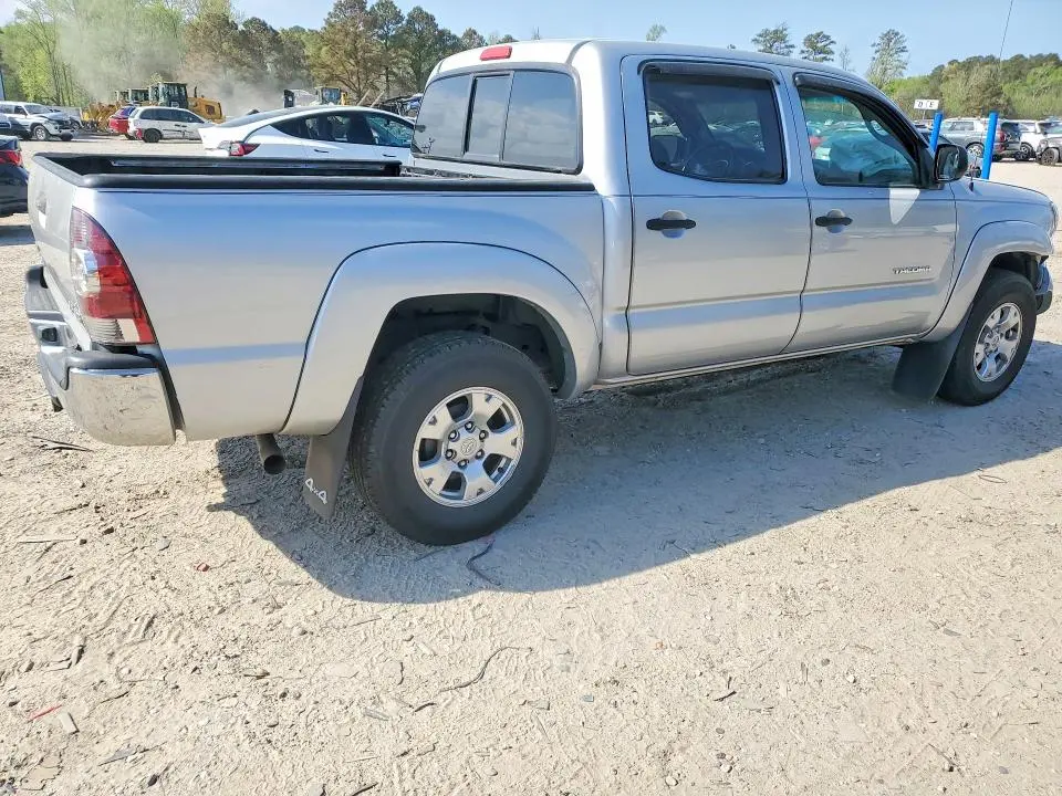2011 TOYOTA TACOMA V6  