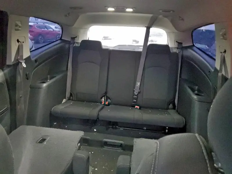 2015 CHEVROLET TRAVERSE LT  