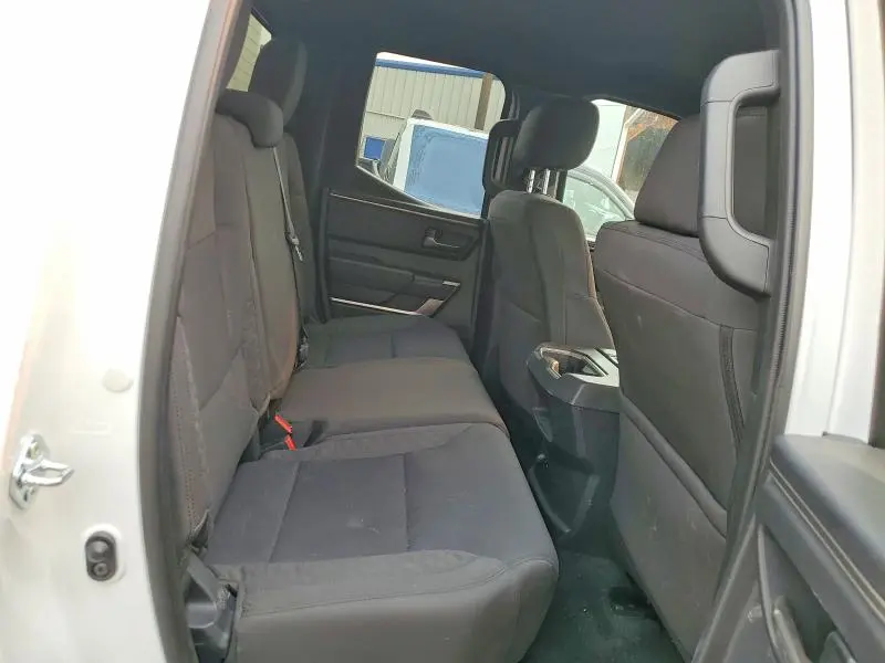 2025 TOYOTA TUNDRA DOUBLE CAB SR5  