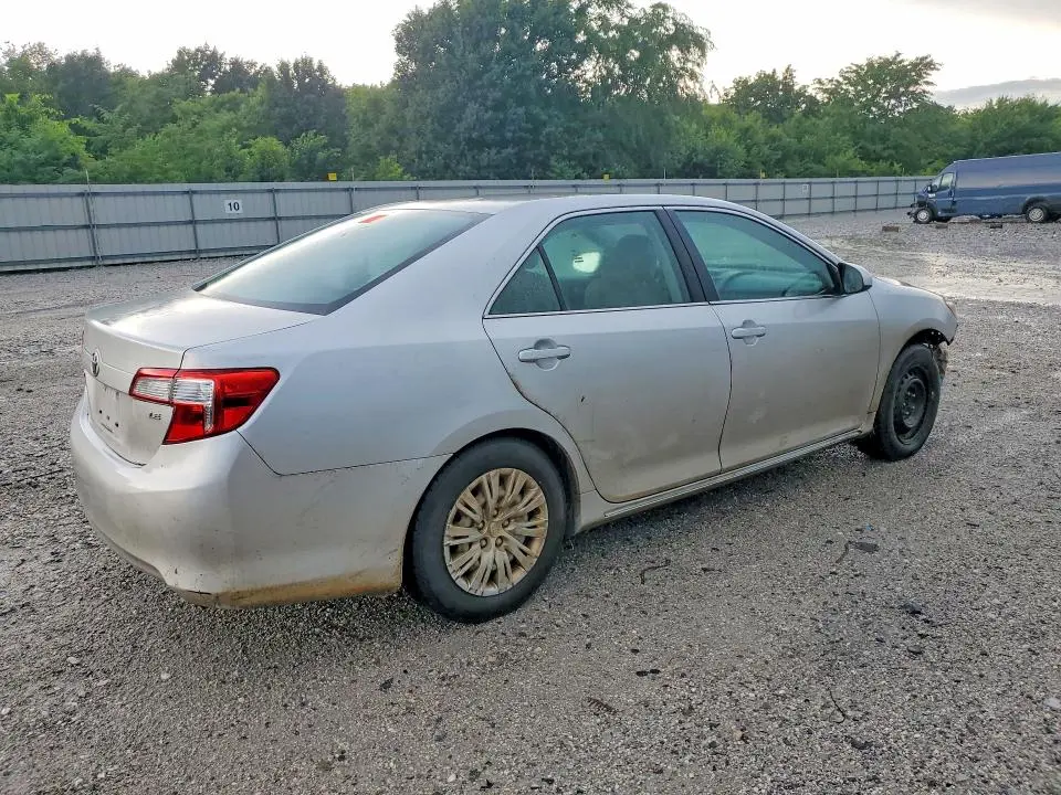 2014 TOYOTA CAMRY LE  