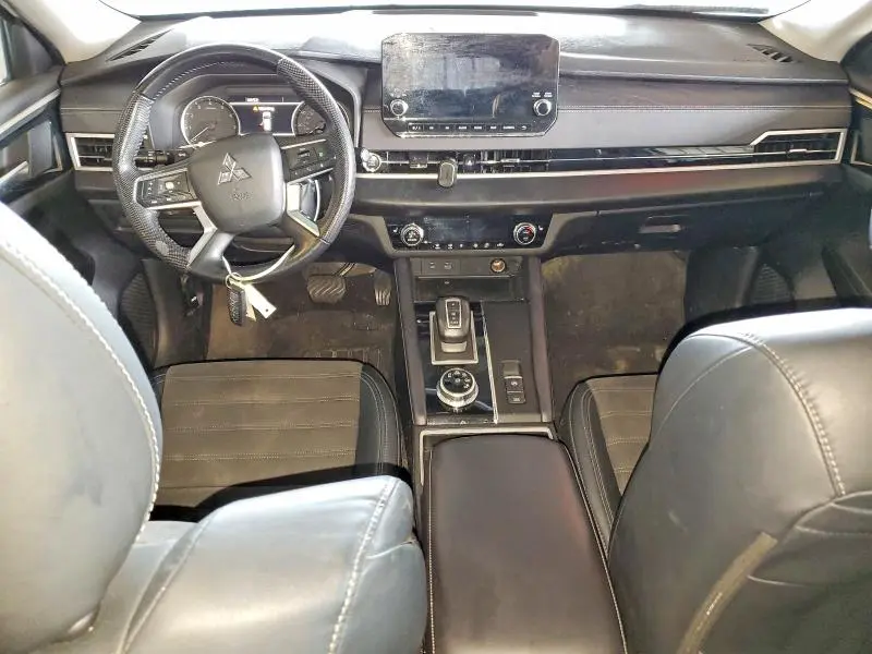 2023 MITSUBISHI OUTLANDER SE  