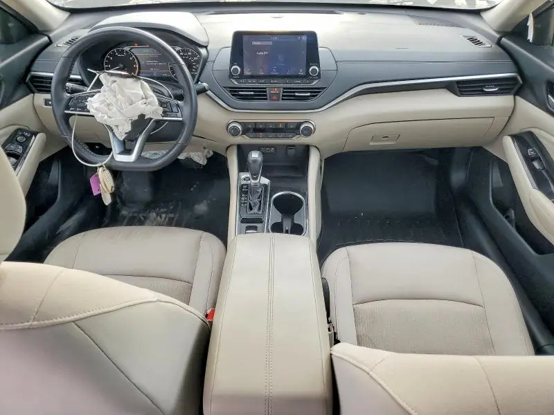 2021 NISSAN ALTIMA SV  