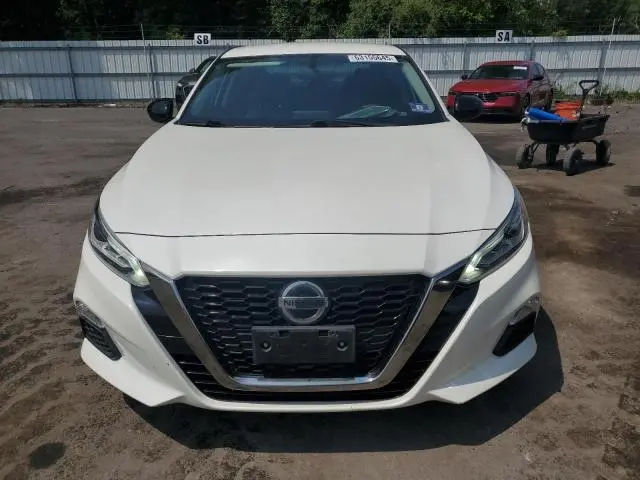 2019 NISSAN ALTIMA SR  