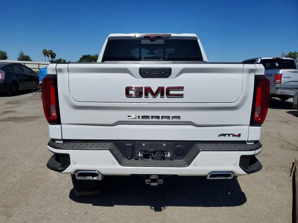 2021 GMC SIERRA K1500 AT4  