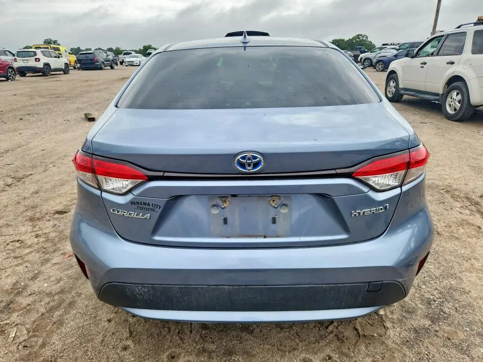 2022 TOYOTA COROLLA LE  