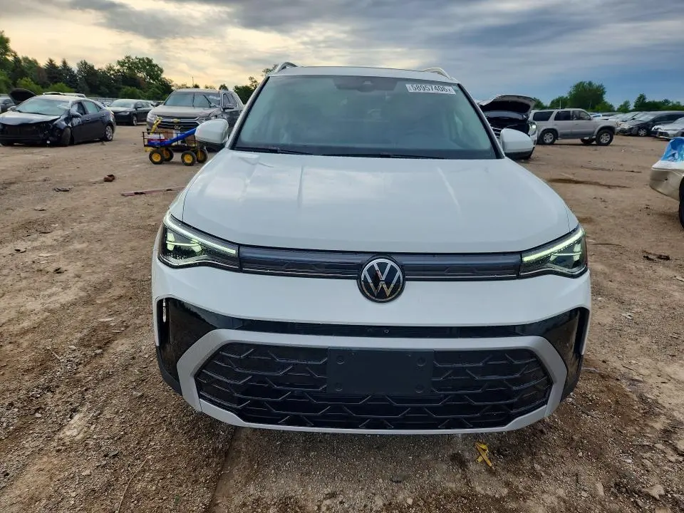 2025 VOLKSWAGEN TAOS SEL  