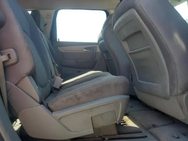 2014 CHEVROLET TRAVERSE LS  