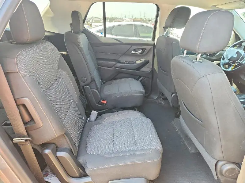2018 CHEVROLET TRAVERSE LT  
