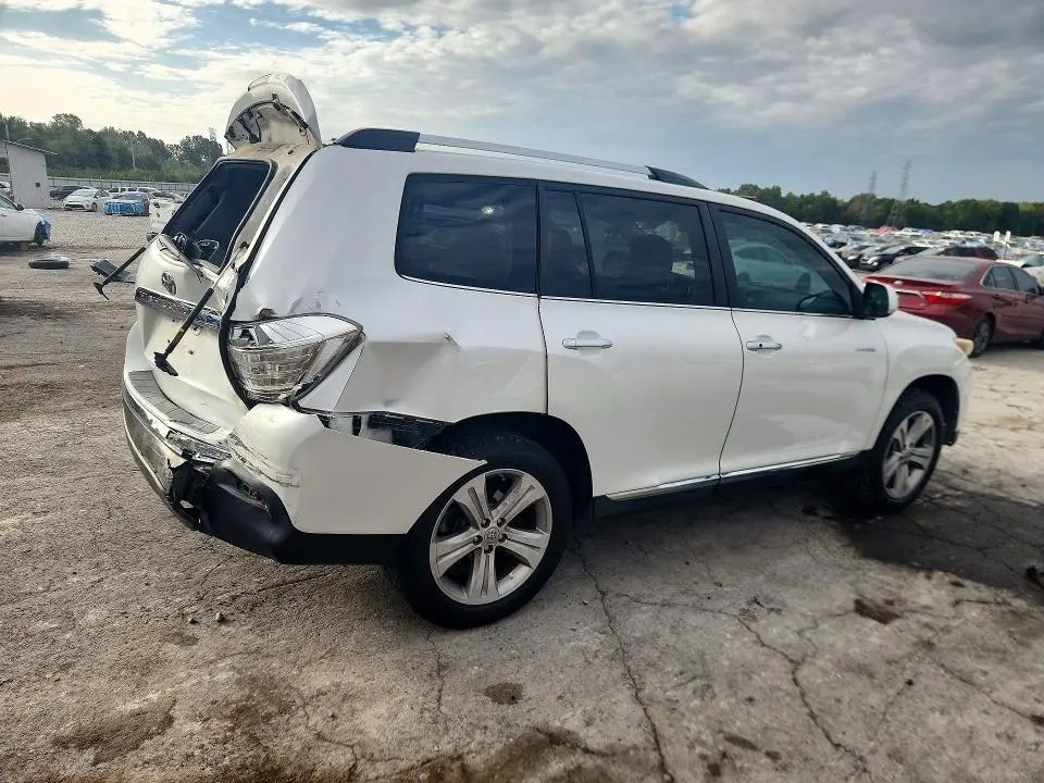 2011 TOYOTA HIGHLANDER LIMITED  