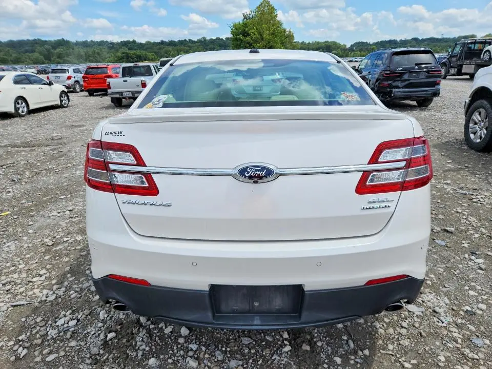 2015 FORD TAURUS SEL  