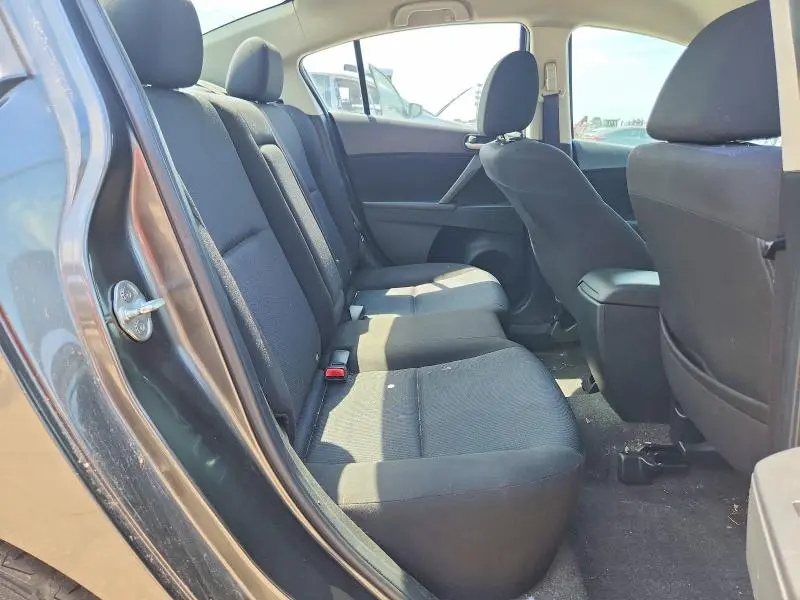 2011 MAZDA 3 I  