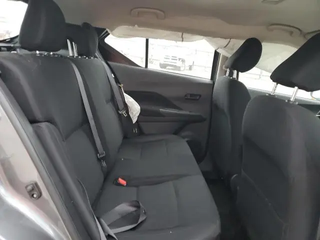 2023 NISSAN KICKS S  